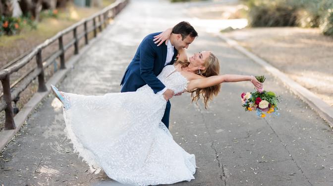 Capturing Timeless Love Stories Through Professional Wedding Photography | Articles | Dustin Waller Photography | Gan Jing World - Technology for Humanity | Video & Movie Streaming