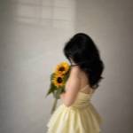 Helie here Profile Picture